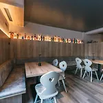Chalet Queen فندق