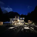 فندق Chalet Queen