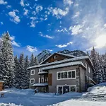 Chalet Queen فندق 2*