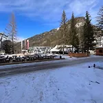 فندق Chalet Queen كنازاي