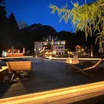 Chalet Queen 2* كنازاي
