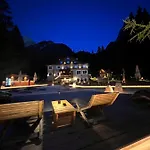 Chalet Queen فندق كنازاي
