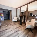 Chalet Queen كنازاي