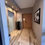فندق Chalet Queen كنازاي