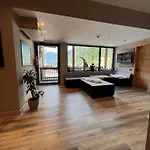 Chalet Queen فندق