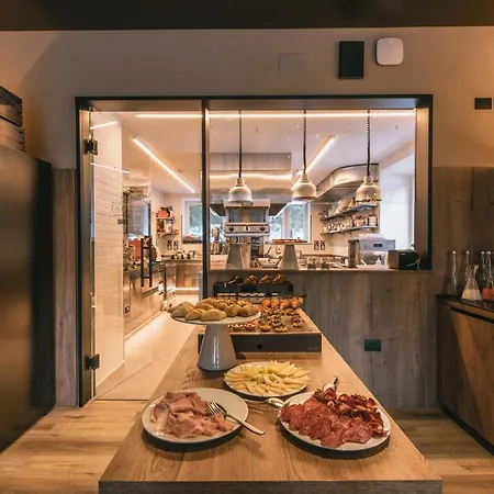 Chalet Queen 酒店 卡纳泽伊