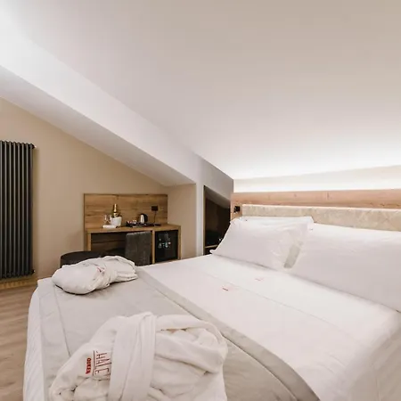 Chalet Queen Hotel 2*