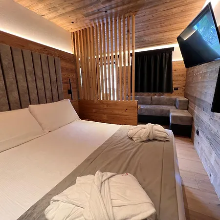 Chalet Queen Hotel 2*
