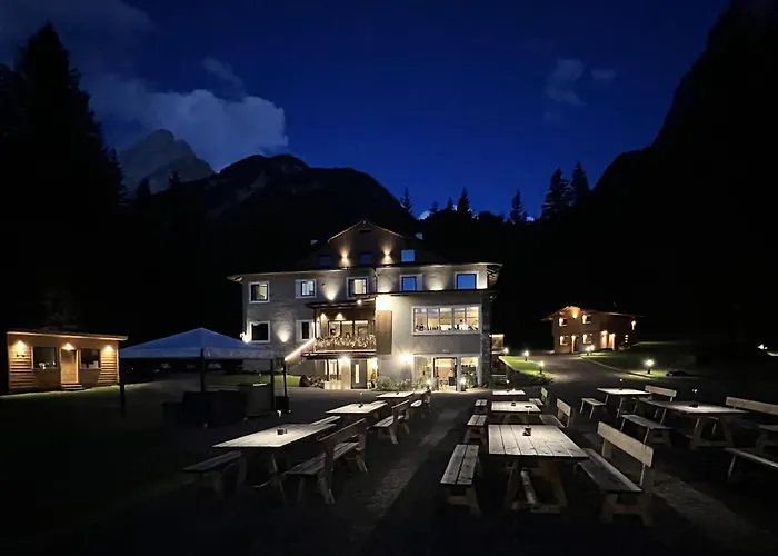 Ξενοδοχείο Chalet Queen