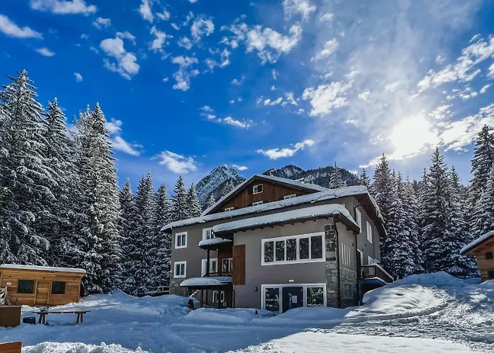 Chalet Queen Hotel 2*