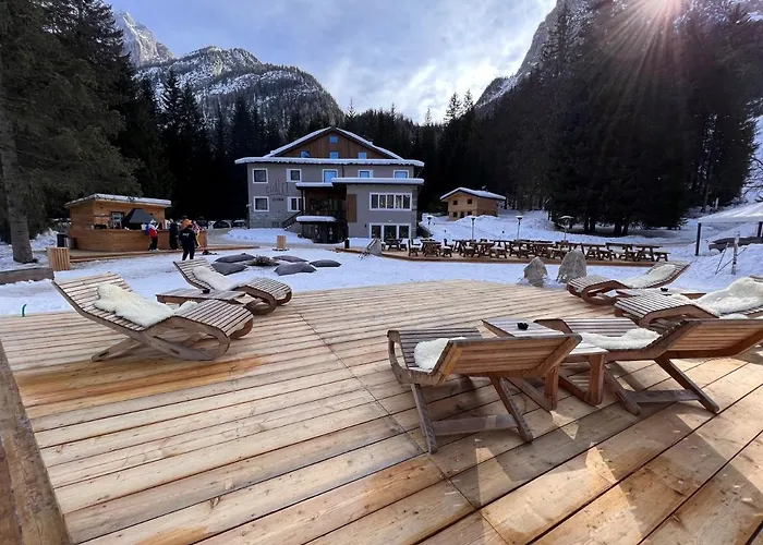 Hotel Chalet Queen 2*