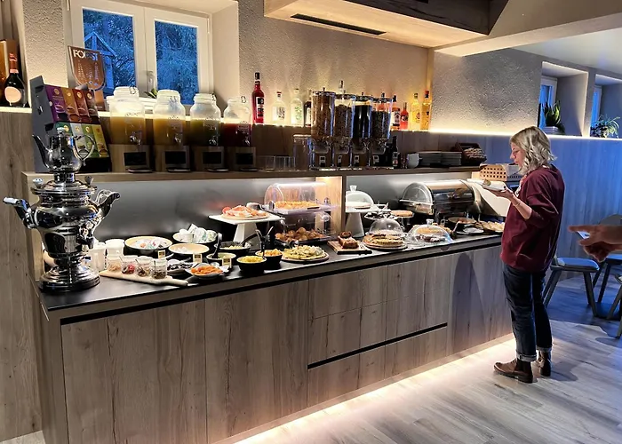 Hotell Chalet Queen 2*